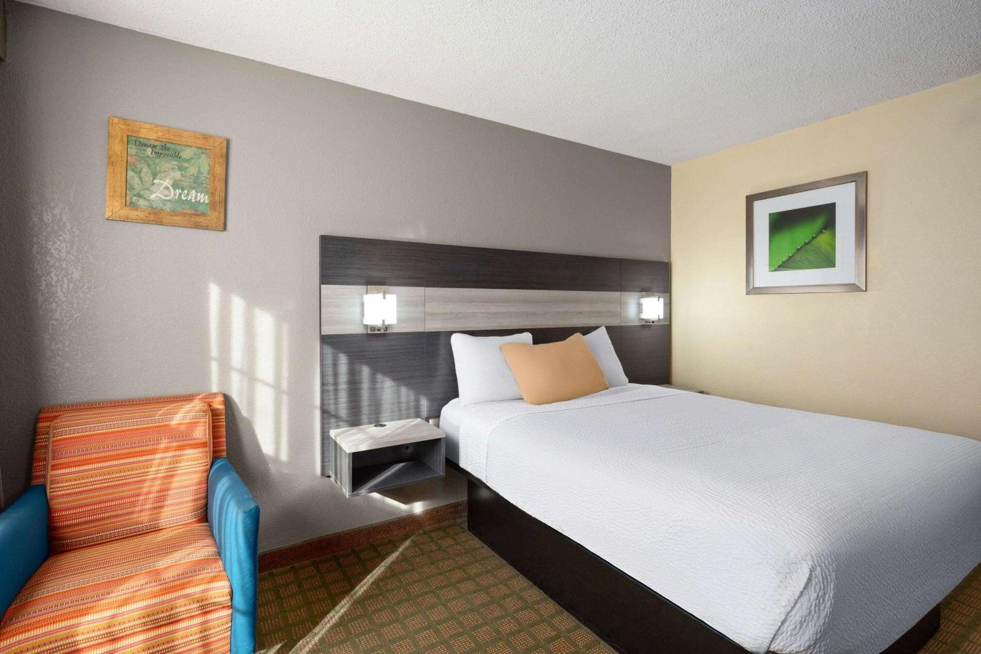 Travelodge By Wyndham Perry National Fairgrounds Area I-75 Ngoại thất bức ảnh